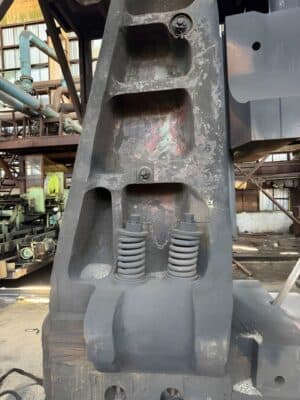 Dövme çekici NKMZ Kramatorsk M2152 - 16 ton (Fotoğraf 2)