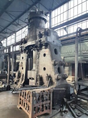 Dövme çekici Huta Zygmunt MPM 16000 - 17500 kg·m (Fotoğraf 4)