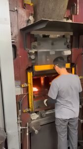 Sıcak dövme presi Eumuco SP 100 - 1000 ton (ID:76338) - Dabrox.com