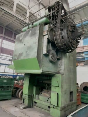 Mafsal eklemli pres TMP Voronezh K504.003.844 - 2500 ton (Fotoğraf 10)