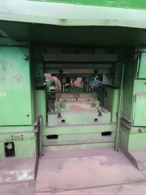 Mafsal eklemli pres TMP Voronezh K504.003.844 - 2500 ton (Fotoğraf 9)