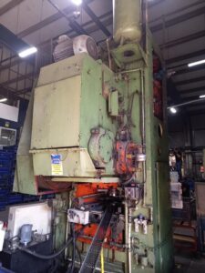 Mafsallı presi Barnaul K8342 - 1600 ton (ID:75949) - Dabrox.com