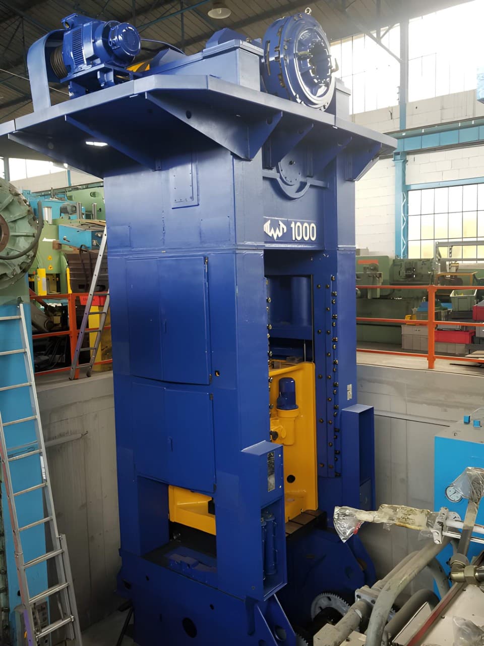 Çapak alma presi TMP Voronezh KA9540 - 1000 ton