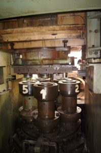 Mafsallı presi TMP Voronezh K04.127.846 - 4000 ton (ID:S90505) - Dabrox.com