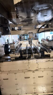 Şekillendirme Presi Krupp PST 620 - 620 ton (Fotoğraf 2)