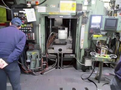 Soğuk Dövme Presi Komatsu L1C630L - 630 ton (Fotoğraf 10)