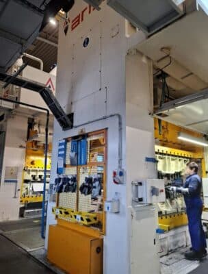 Şekillendirme Presi Arisa S2.400.260.FD - 400 ton (Fotoğraf 6)