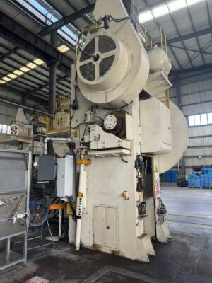 Soğuk Dövme Presi Chin Fong KP-650 - 650 ton (Fotoğraf 3)