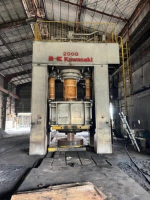 Serbest Dövme Presi Kawasaki 2000 MT - 2000 ton (Fotoğraf 1)