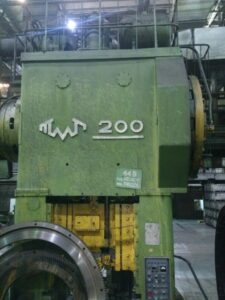 Kırpma presi TMP Voronezh - 200 ton