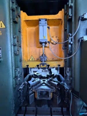 Sıcak Dövme Presi Rovetta FO200 - 200 ton (Fotoğraf 3)