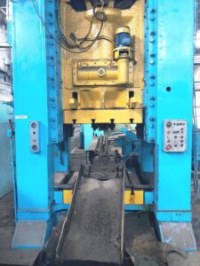 Kırpma presi TMP Voronezh K9540 - 1000 ton (ID:76058) - Dabrox.com