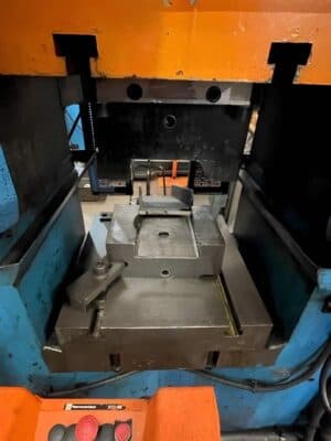Mafsallı Pres Barnaul KB8336 - 400 ton (Fotoğraf 5)