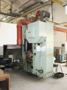 Mafsallı presi Barnaul - 630 ton