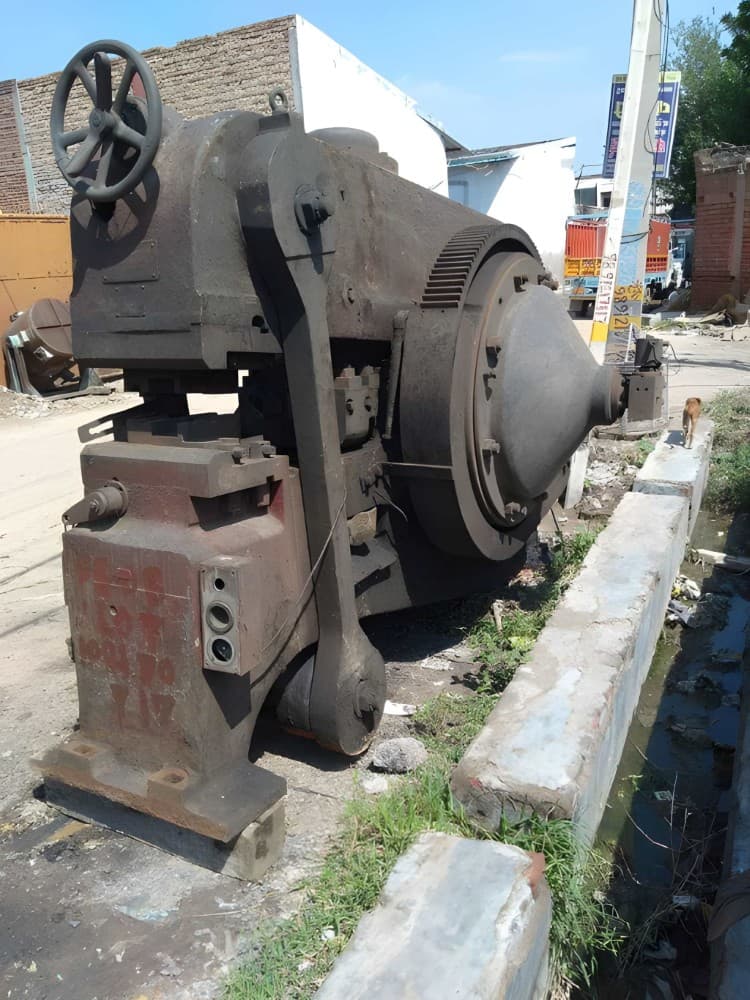 Yatay Dövme Makinesi Eumuco SMZ 20 - 200 ton