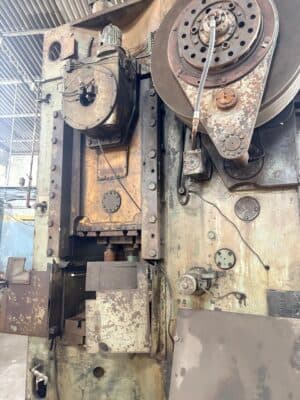 Soğuk Ekstrüzyon Presi Barnaul KB0036 - 400 ton (Fotoğraf 2)