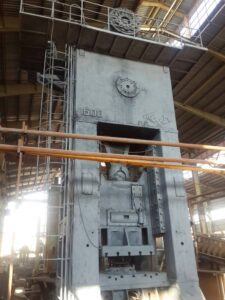 Kırpma presi TMP Voronezh - 1600 ton