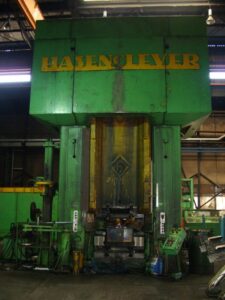 Vidalı presi Hasenclever HSPRZ 560/1320/560/1680 - 3150 ton (ID:76231) - Dabrox.com