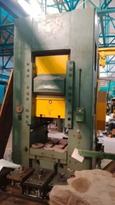 Soğuk Ekstrüzyon Presi Barnaul K0034 - 250 ton (Fotoğraf 2)