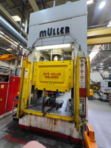 Hidrolik presi Muller ZE 250/315 - 315 ton (ID:76141) - Dabrox.com