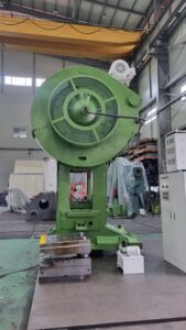Sıcak dövme presi Eumuco SP 100 C - 1000 ton (ID:76318) - Dabrox.com