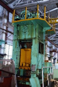 Kırpma presi TMP Voronezh - 630 ton