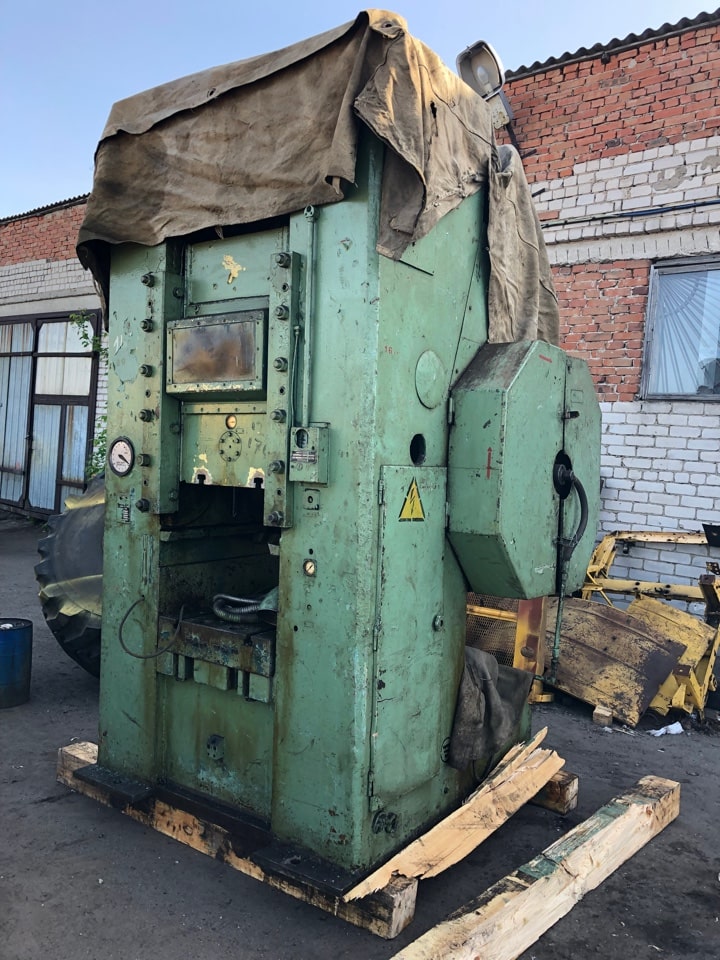 Mafsallı presi Barnaul K8338 - 630 ton (ID:75152) - Dabrox.com