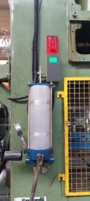Damgalama presi Schuler P2E2S 315/1.25 - 315 ton (Fotoğraf 13)