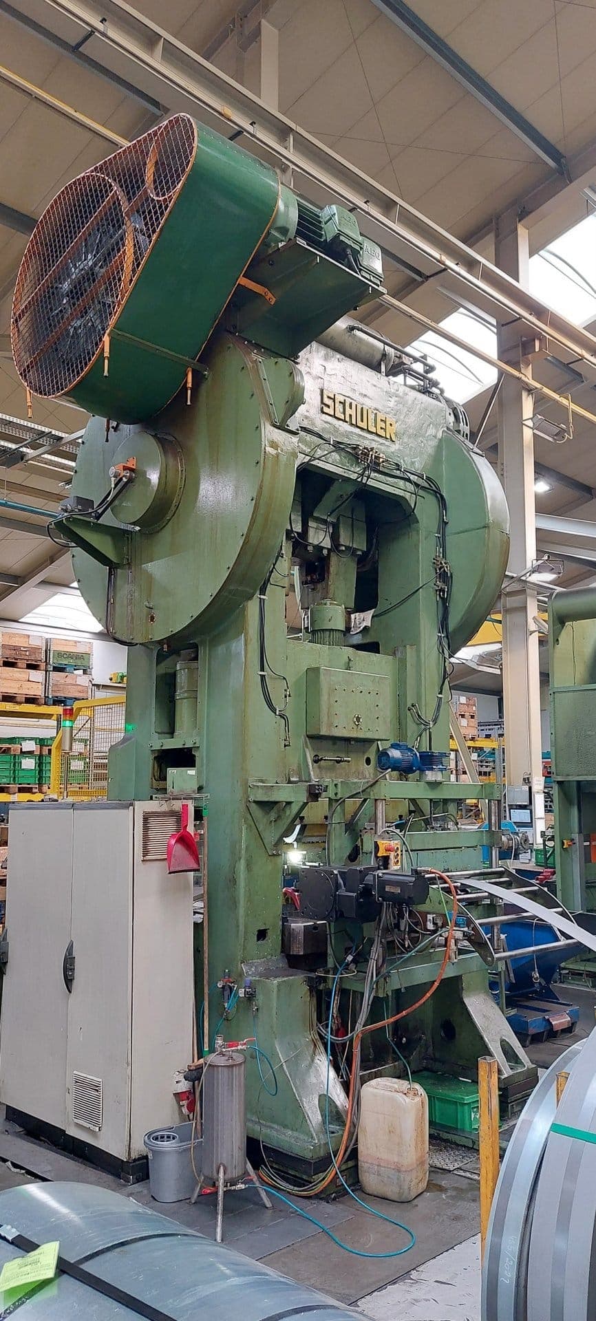 Damgalama presi Schuler P2E2S 315/1.25 - 315 ton
