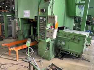 Soğuk dövme presi Aida PK-200 - 2000 ton (ID:76330) - Dabrox.com