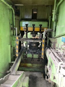 Soğuk dövme presi Aida PK-200 - 2000 ton (ID:76330) - Dabrox.com