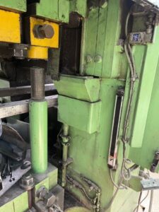 Soğuk dövme presi Aida PK-200 - 2000 ton (ID:76330) - Dabrox.com