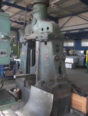 Dövme çekici Huta Zygmunt MPM 1600 B - 1840 kg·m (Fotoğraf 1)