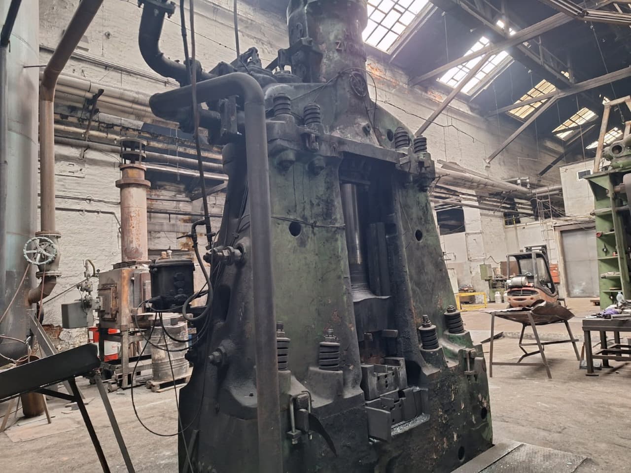 Dövme çekici Huta Zygmunt MPM 1000 - 3600 kg·m