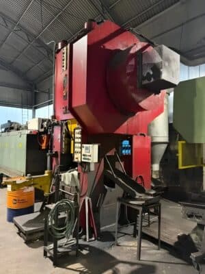Sıcak dövme presi Manzoni SV650 - 650 ton (Fotoğraf 1)
