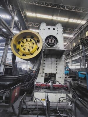 Sıcak dövme presi NKMZ Kramatorsk 6300 - 6300 ton (Fotoğraf 4)
